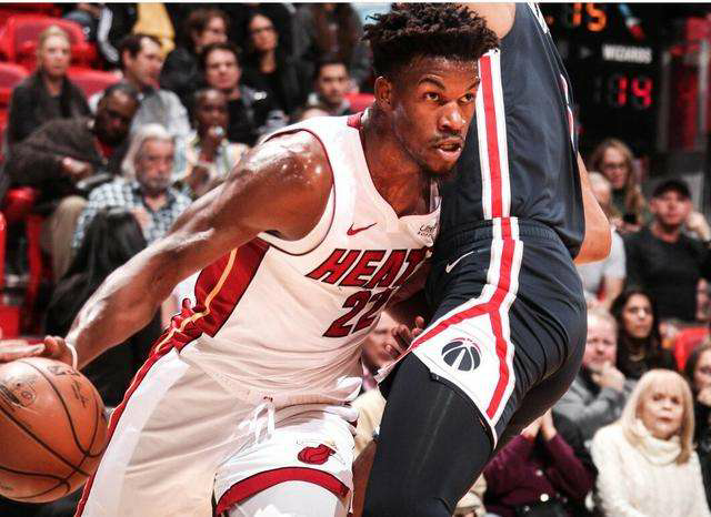 今夜体能课后,波特兰开拓者强势反弹备战欧超杯,震撼外界,资深球员宣示担当的简单介绍 今夜体能课后,波特兰开拓者强势反弹备战欧超杯,震撼外界,资深球员宣示担当的简单介绍