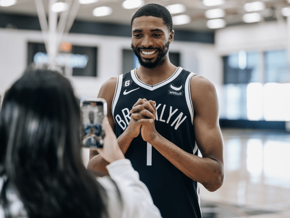 壹号 -包含西甲赛程吃紧，布鲁克林篮网国际比赛日刷新队史纪录，媒体盛赞，团队化学反应显著的词条